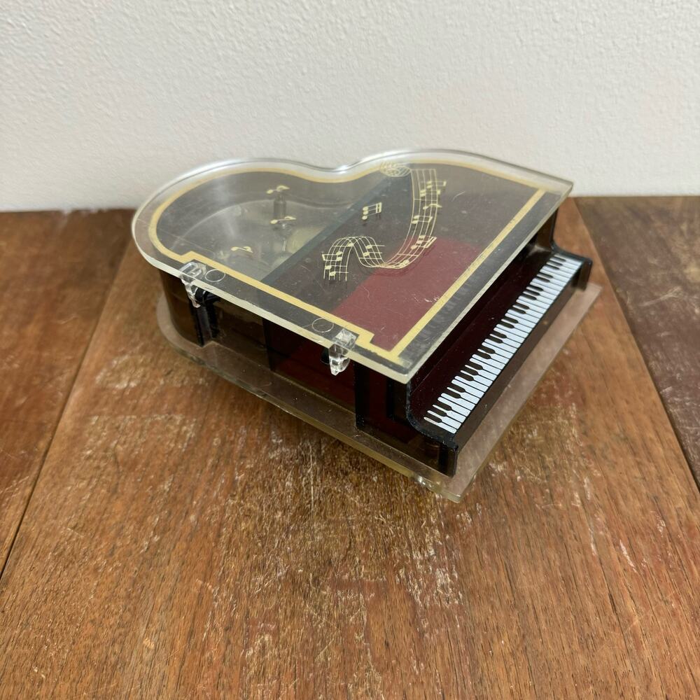 Sankyo‎ Japan Vintage Piano Acrylic Wind-up "Chariots of Fire" Trinket Music Box